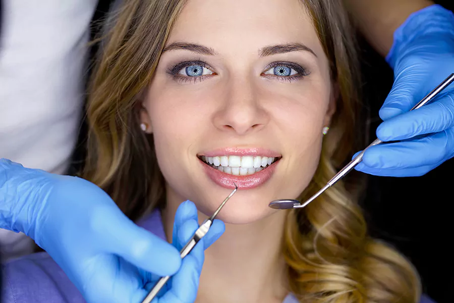 عوامل مؤثر بر قیمت کامپوزیت دندان