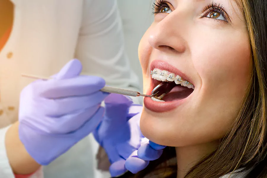 چگونه هزینه نهایی ارتودنسی دندان تعیین می شود؟
