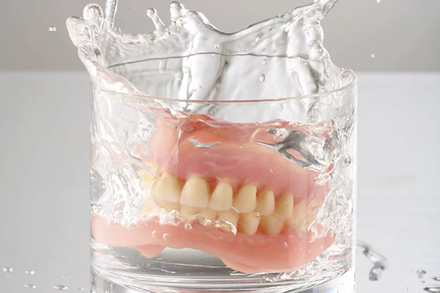 هزینه و قیمت دندان مصنوعی ژله ای چقدر است؟